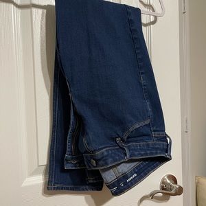 Old Navy Hi-Rise straight leg jeans. Size 10 short.